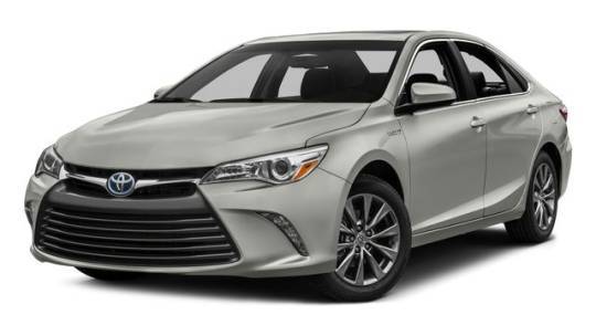 2016 Toyota Camry Hybrid XLE — Sedan — 177,552 mi — Davenport, IA