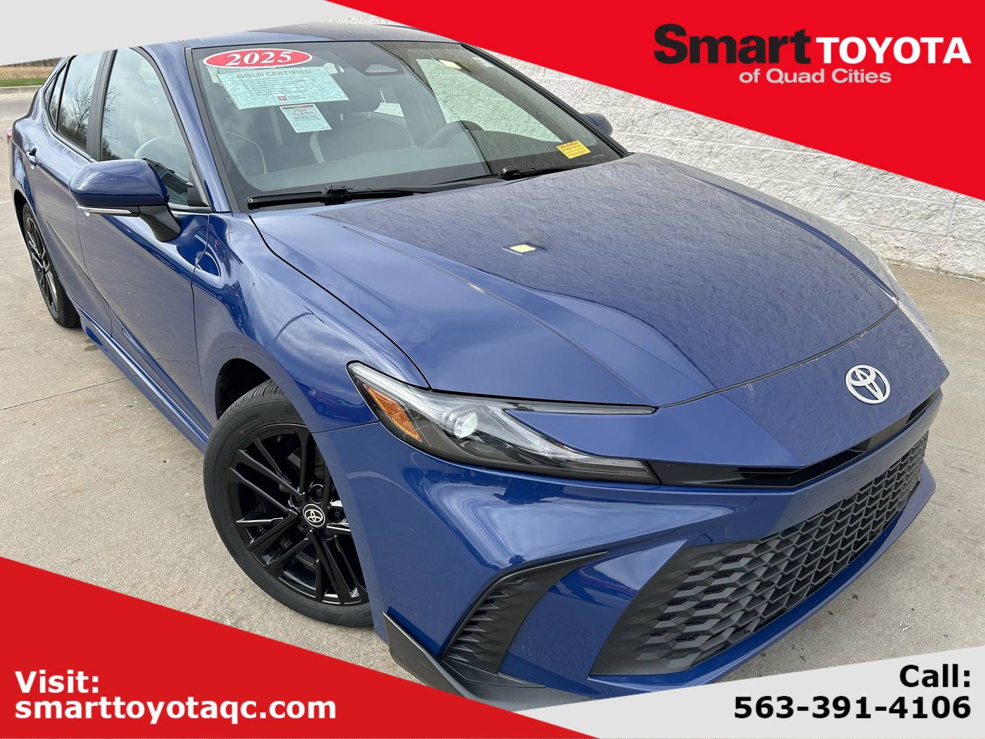 2025 Toyota Camry SE — Sedan — 18,104 mi — Davenport, IA