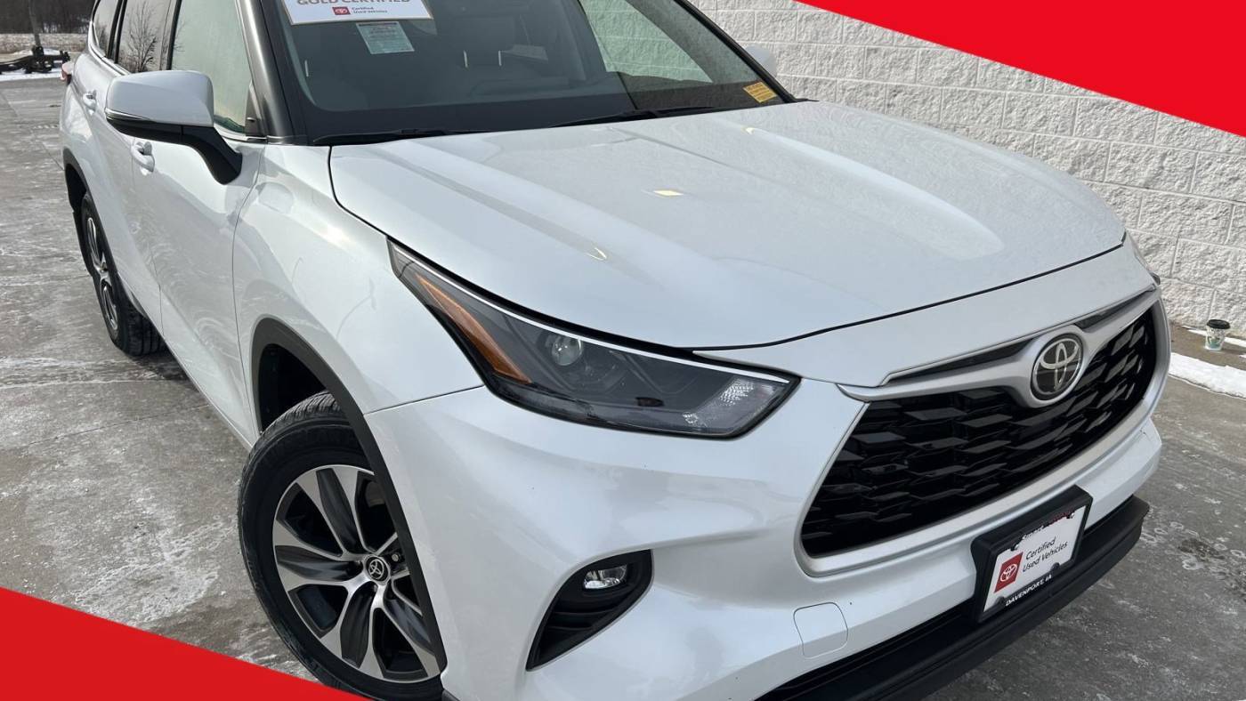 2022 Toyota Highlander XLE — SUV — 68,765 mi — Davenport, IA