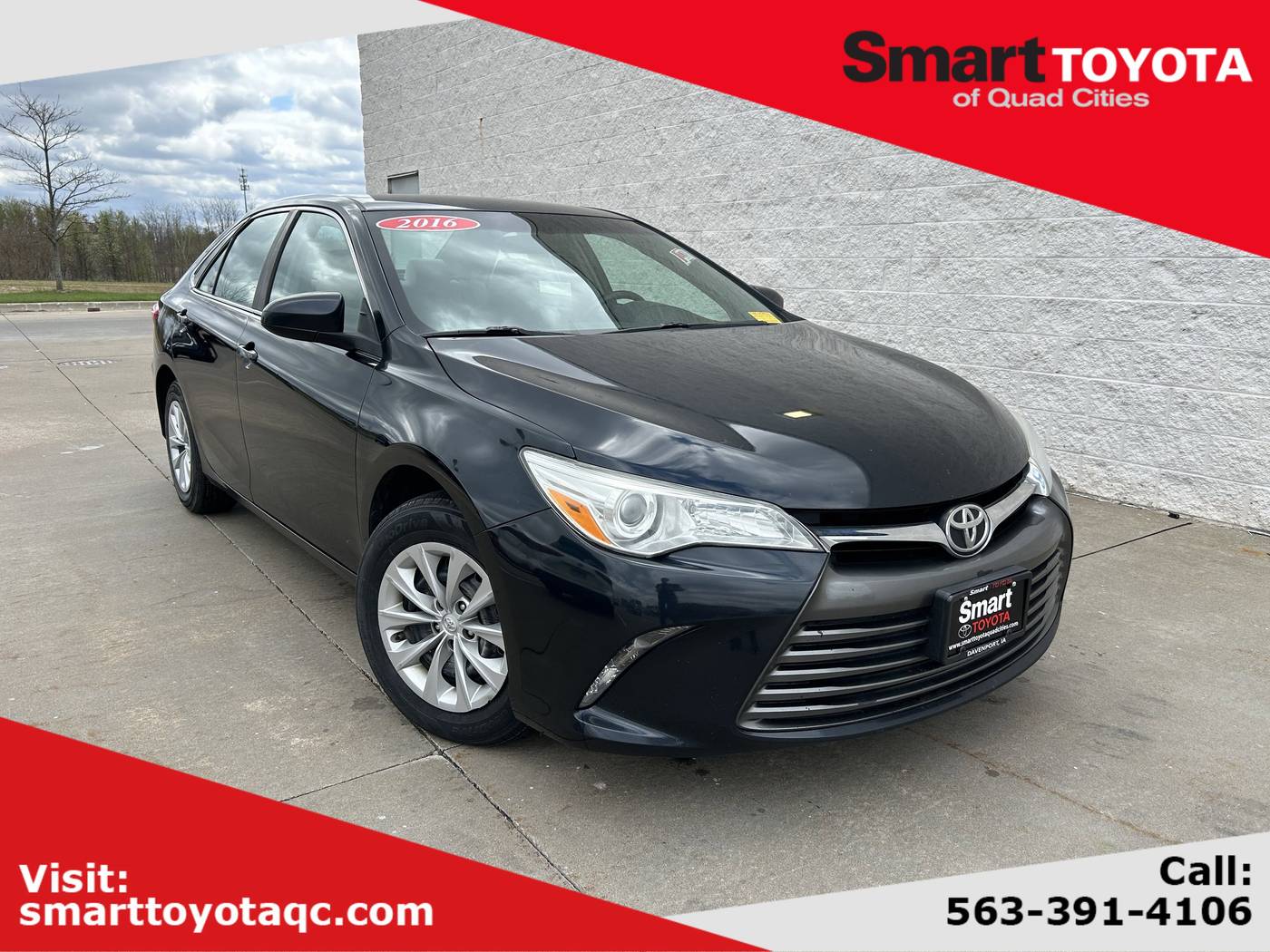 2016 Toyota Camry XLE — Sedan — 169,303 mi — Davenport, IA