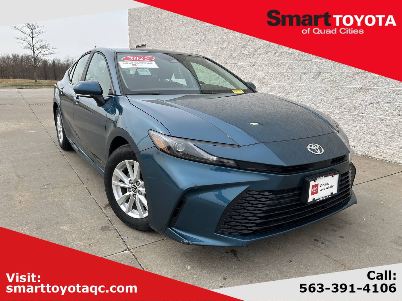 2025 Toyota Camry LE — Sedan — 23,878 mi — Davenport, IA