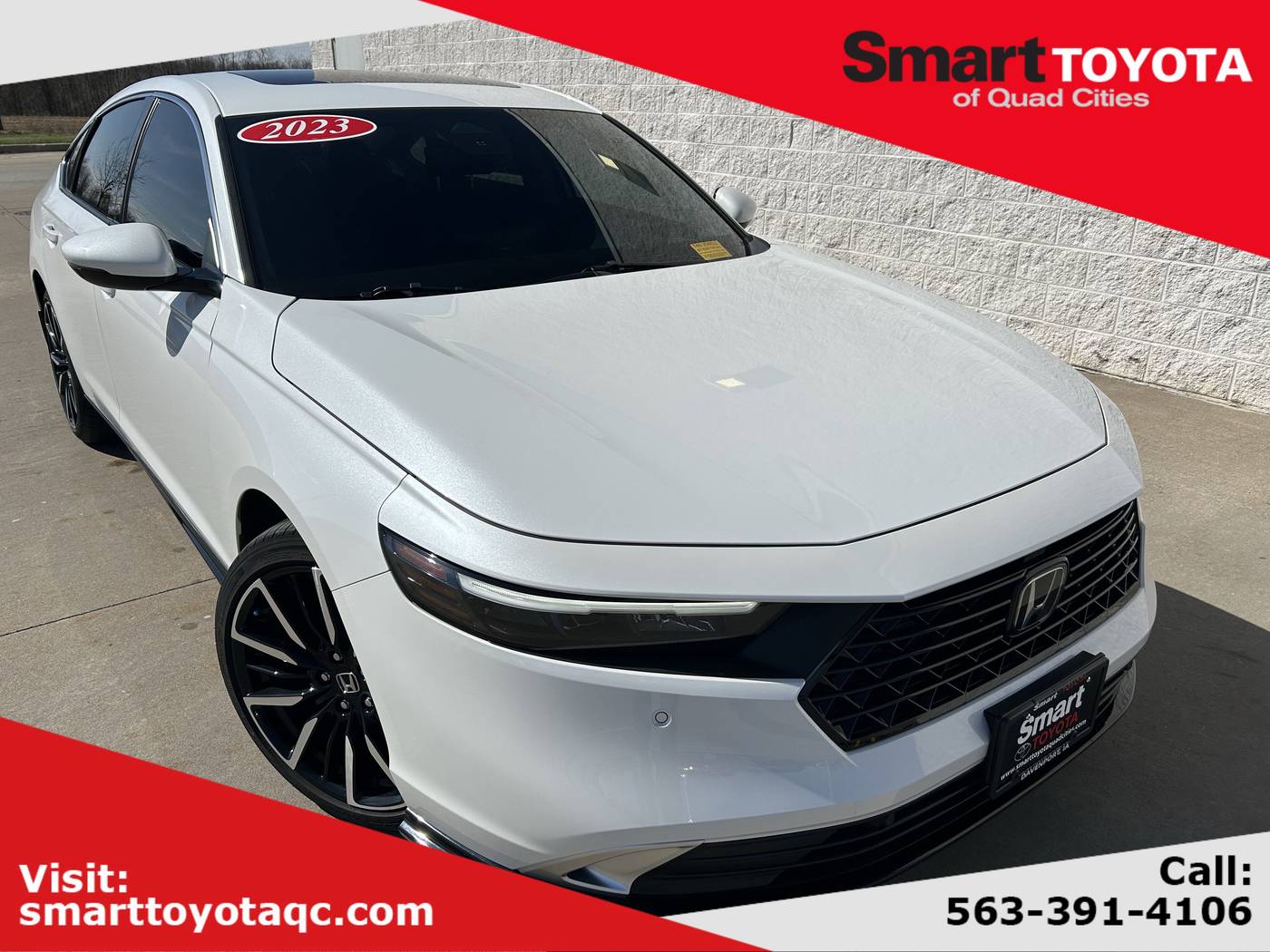 2023 Honda Accord Hybrid Touring — Sedan — 13,569 mi — Davenport, IA