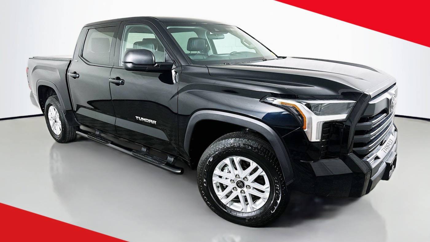 2023 Toyota Tundra SR5 — Pickup Truck — 14,549 mi — Davenport, IA