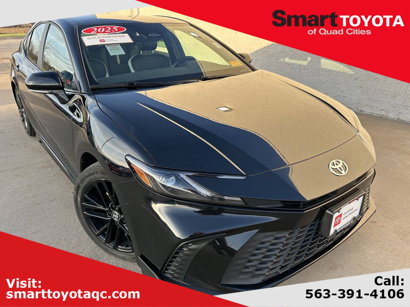2025 Toyota Camry SE — Sedan — 24,788 mi — Davenport, IA