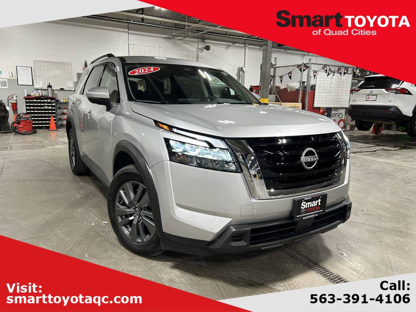 2024 Nissan Pathfinder SV — SUV — 19,868 mi — Davenport, IA