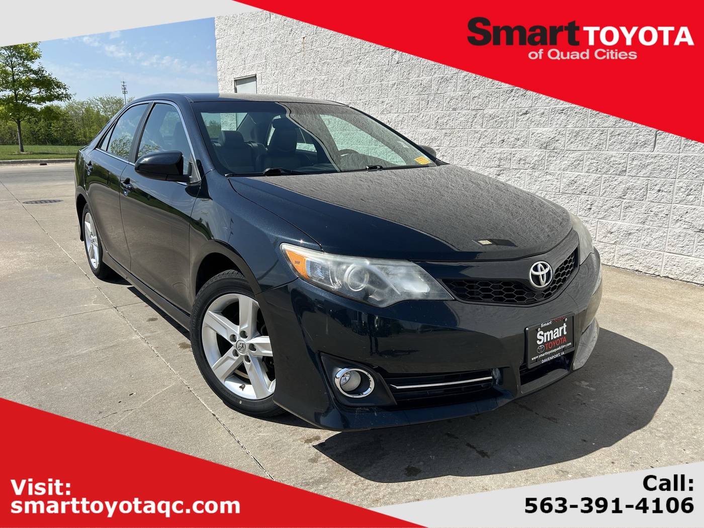 2014 Toyota Camry SE — Sedan — 121,955 mi — Davenport, IA