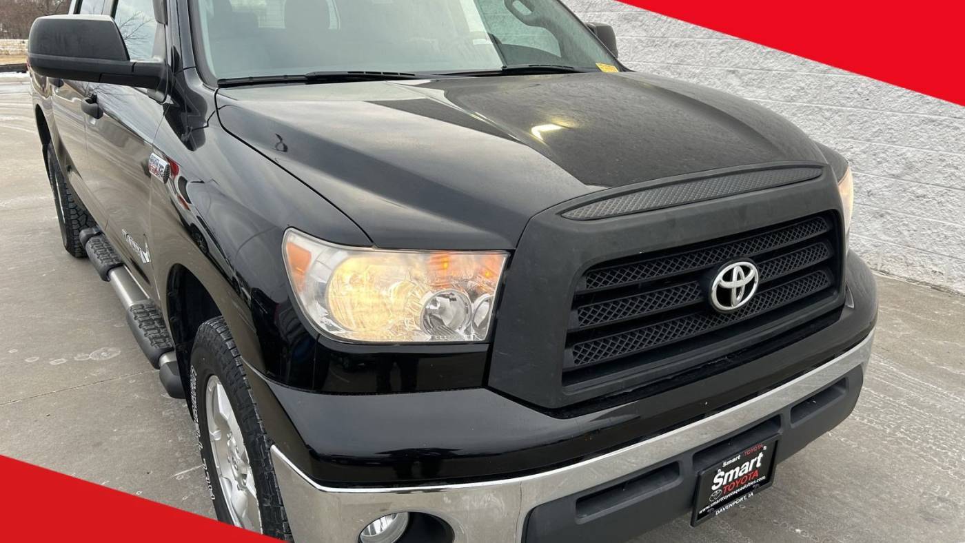 2008 Toyota Tundra Base — Pickup Truck — 111,468 mi — Davenport, IA