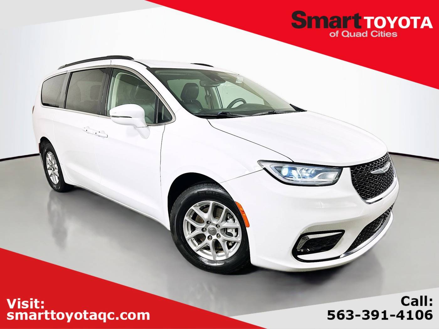 2022 Chrysler Pacifica Touring L — Minivan — 61,393 mi — Davenport, IA