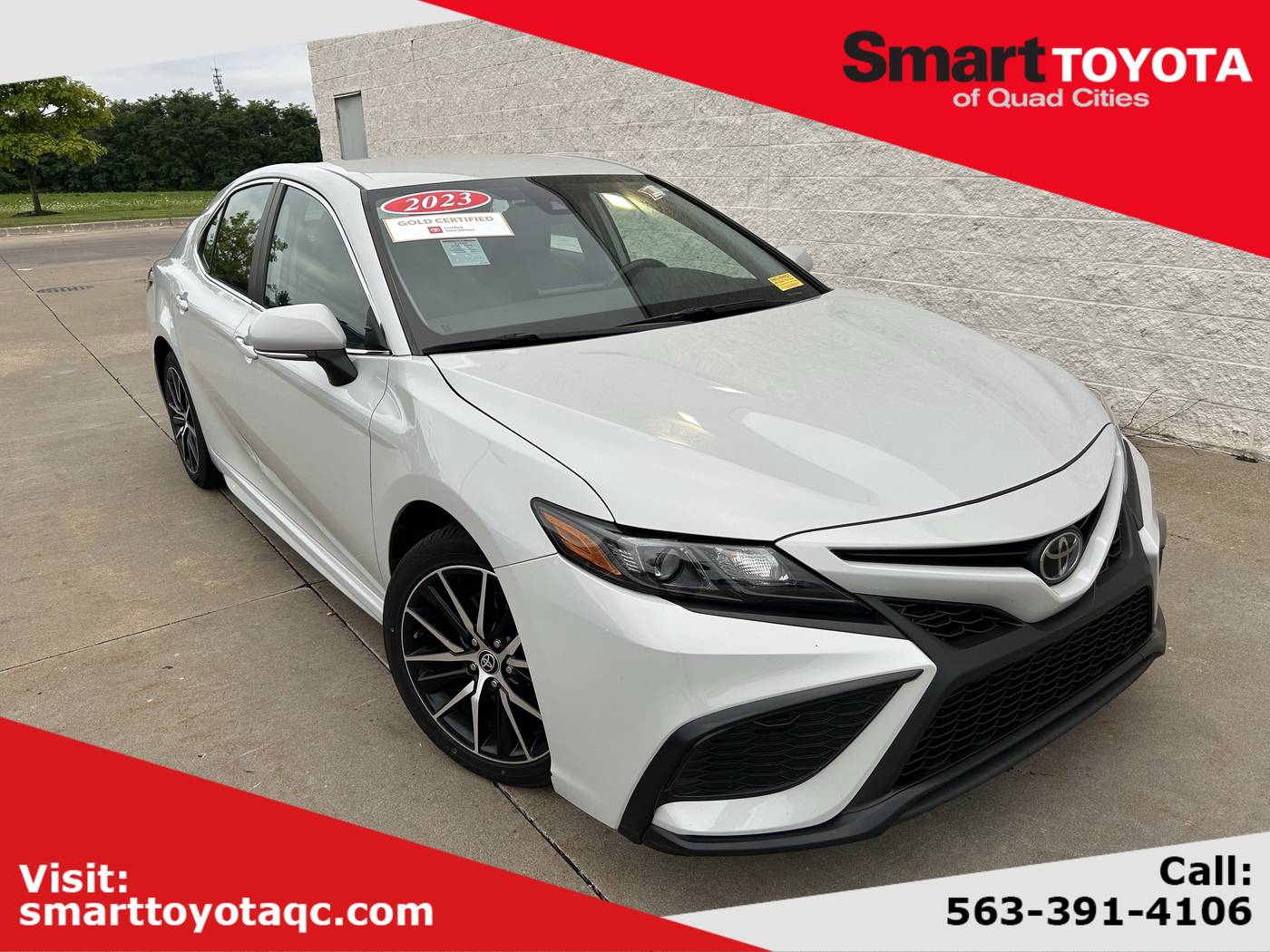2023 Toyota Camry SE — Sedan — 60,629 mi — Davenport, IA