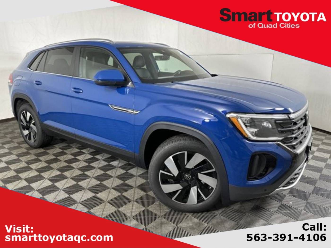 2025 Volkswagen Atlas Cross Sport SE with Technology — SUV — 5,172 mi — Davenport, IA
