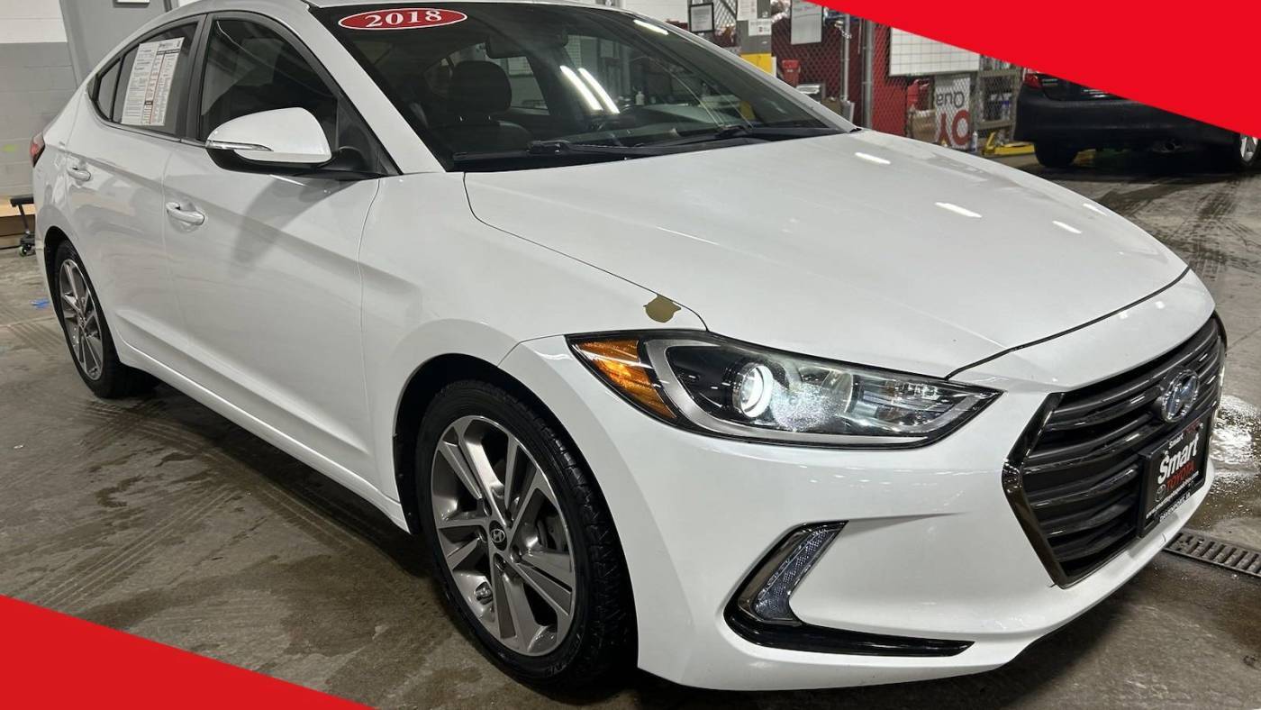 2018 Hyundai Elantra Limited — Sedan — 104,335 mi — Davenport, IA
