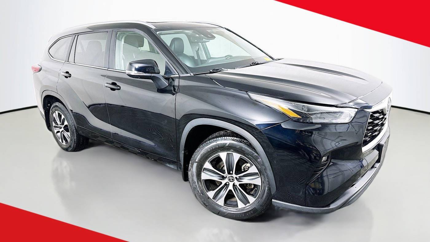 2023 Toyota Highlander XLE — SUV — 47,605 mi — Davenport, IA