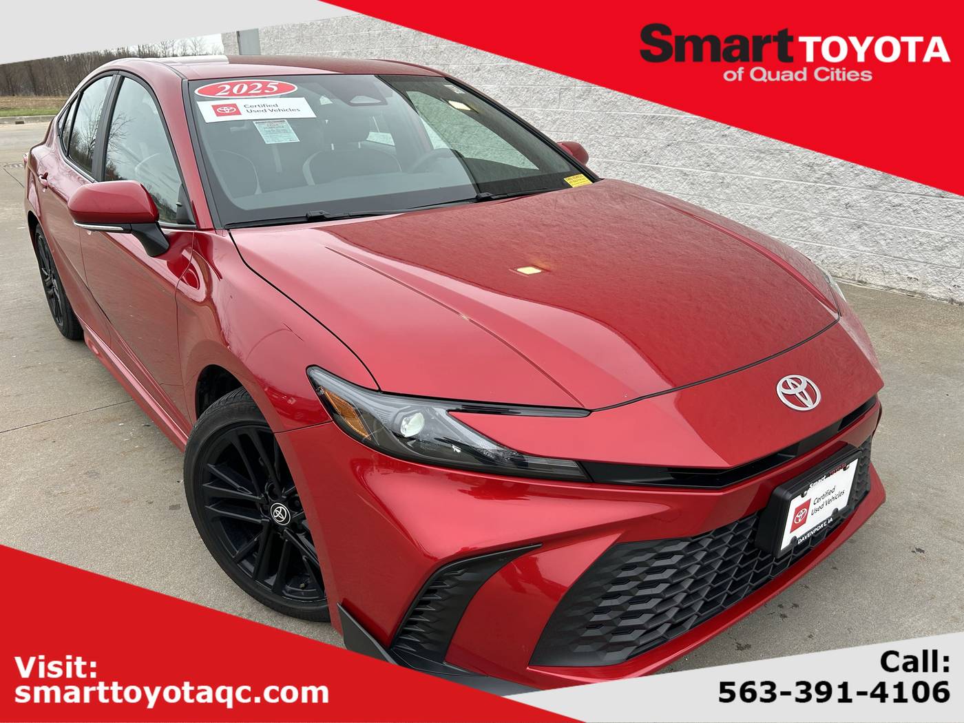 2025 Toyota Camry SE — Sedan — 18,194 mi — Davenport, IA