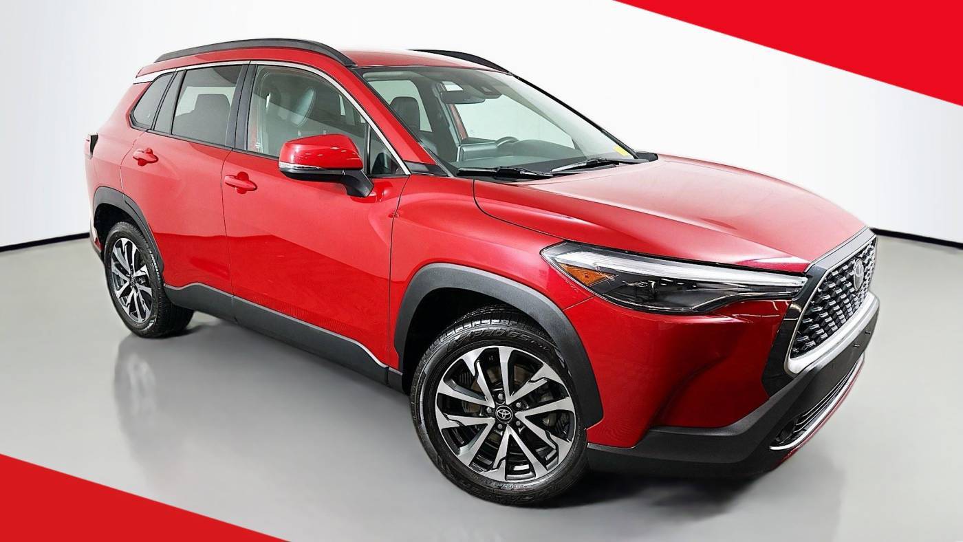 2022 Toyota Corolla Cross XLE — SUV — 51,836 mi — Davenport, IA