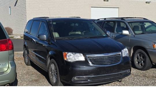 2015 Chrysler Town & Country Touring-L — Minivan — 138,521 mi — Idaho Falls, ID