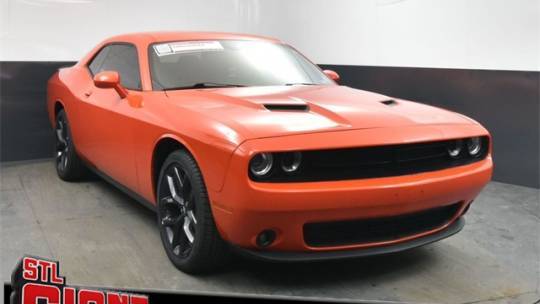 2022 Dodge Challenger SXT — Coupe — 43,181 mi — St. Louis, MO