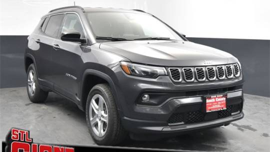 2024 Jeep Compass Latitude — SUV — 7,807 mi — St. Louis, MO