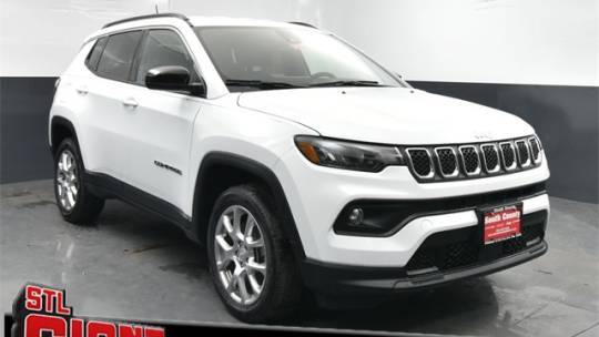 2024 Jeep Compass Latitude Lux — SUV — 25,458 mi — St. Louis, MO