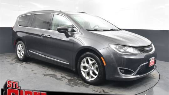 2018 Chrysler Pacifica Touring L Plus — Minivan — 108,583 mi — St. Louis, MO