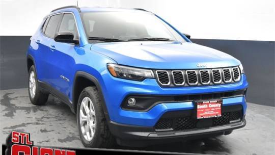 2024 Jeep Compass Latitude — SUV — 7,705 mi — St. Louis, MO