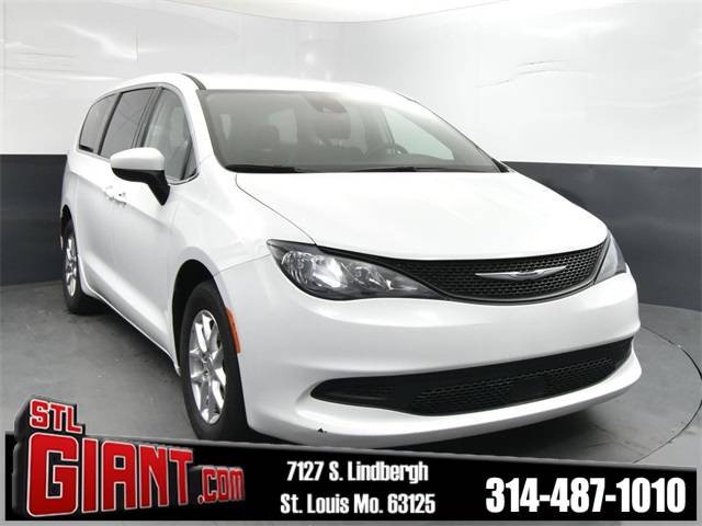 2023 Chrysler Voyager LX — Minivan — 77,317 mi — St. Louis, MO