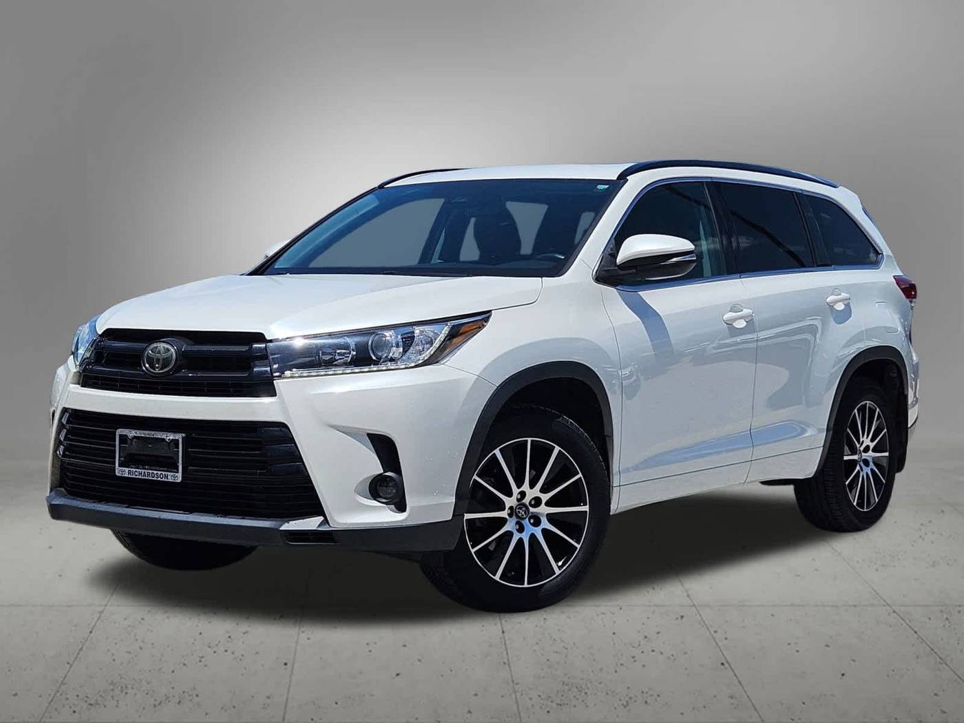 2017 Toyota Highlander SE V6 — SUV — 135,472 mi — Dallas, TX
