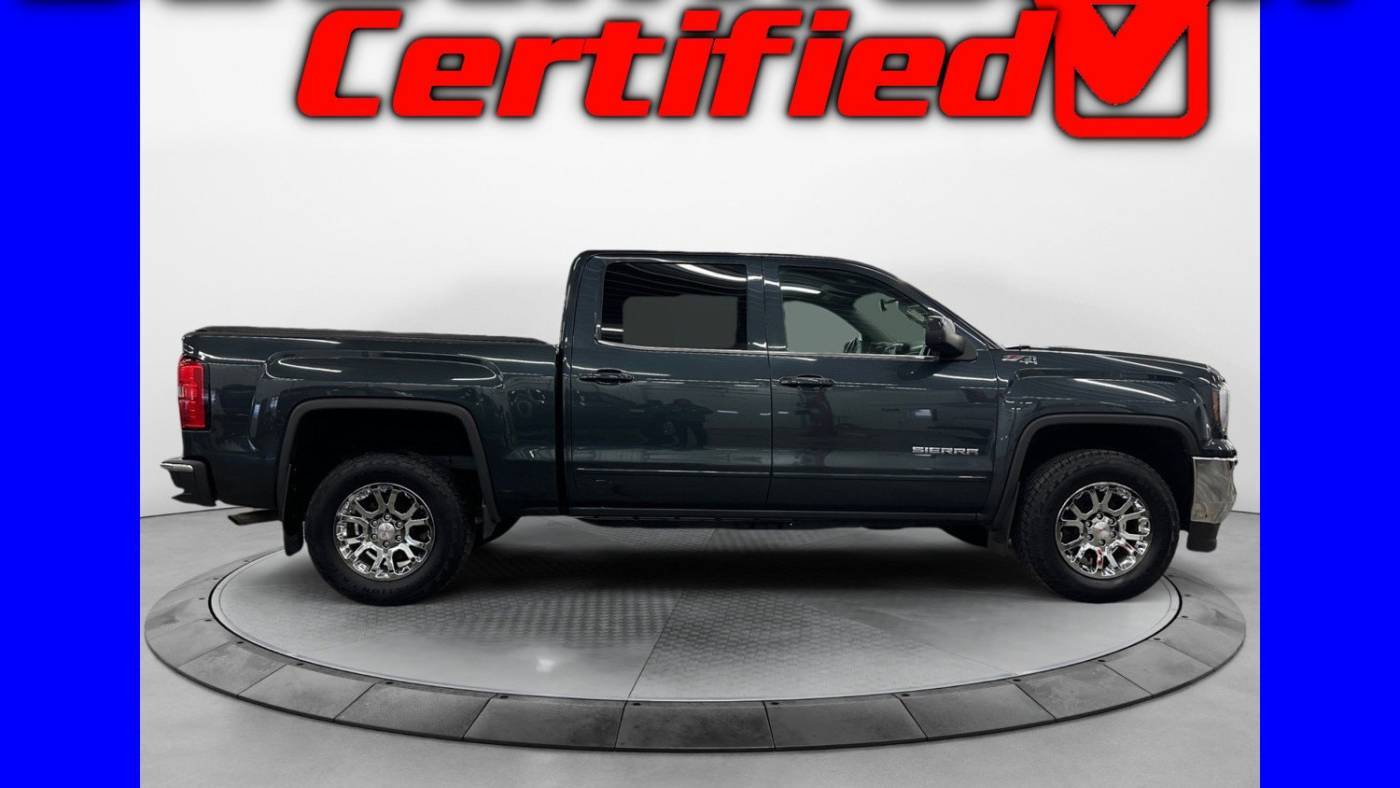 2017 GMC Sierra 1500 SLE — Pickup Truck — 111,694 mi — Bloomer, WI