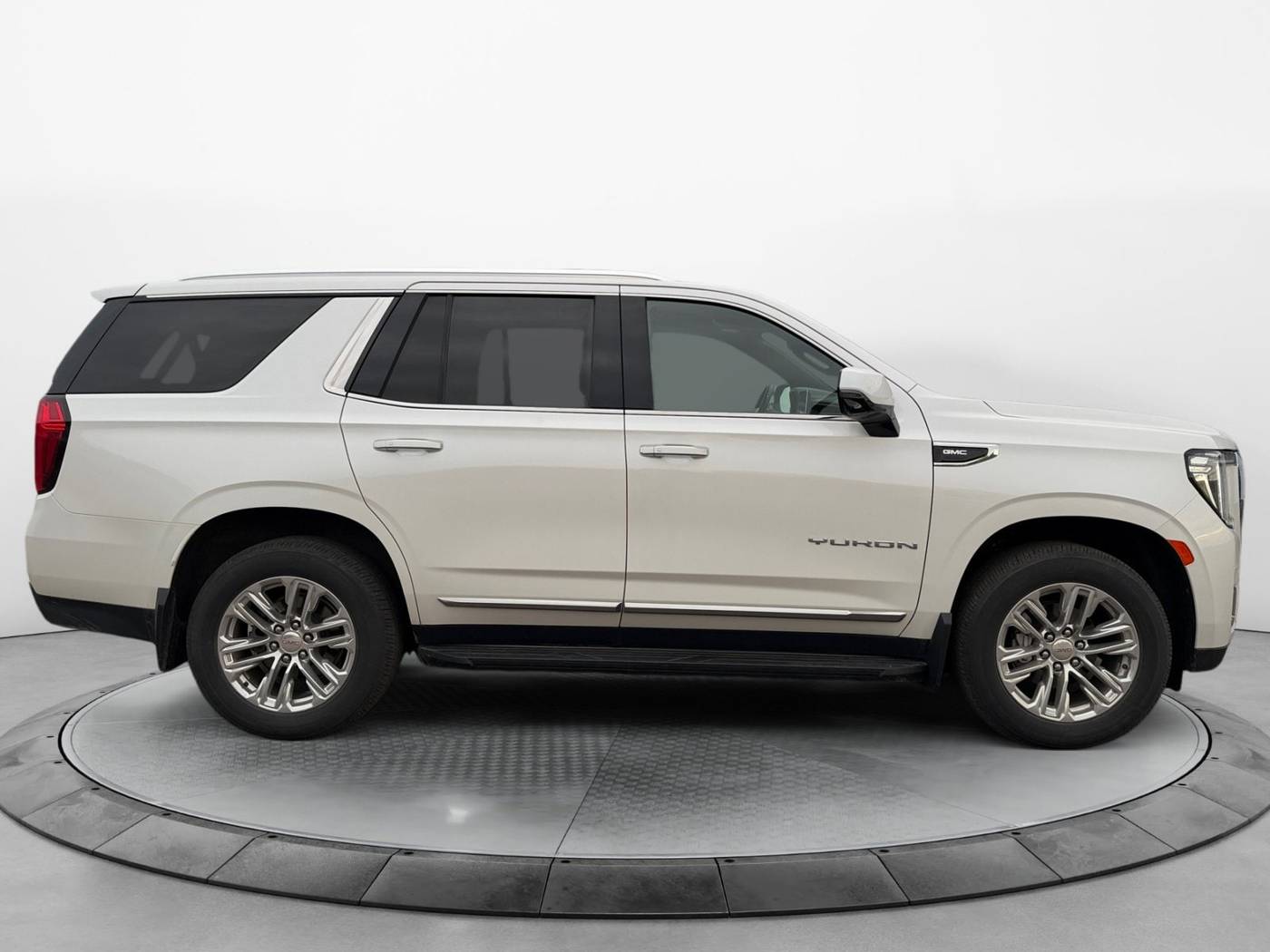 2021 GMC Yukon SLT — SUV — 94,102 mi — Bloomer, WI