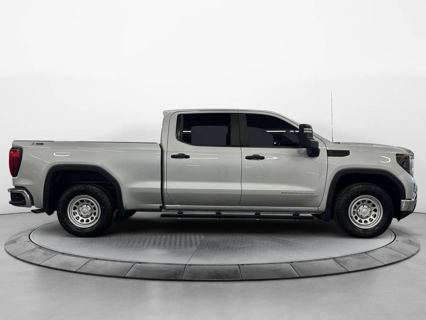 2022 GMC Sierra 1500 Pro — Pickup Truck — 43,816 mi — Bloomer, WI