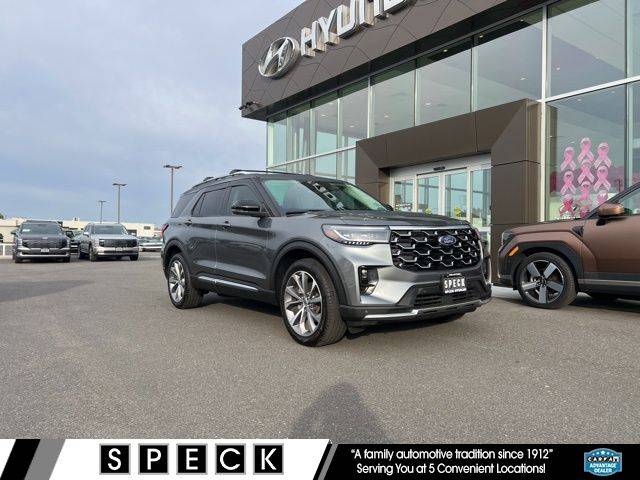 2025 Ford Explorer Platinum — SUV — 2,561 mi — Kennewick, WA