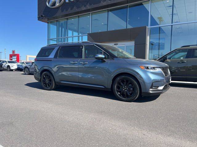 2024 Kia Carnival SX — Minivan — 2,663 mi — Kennewick, WA