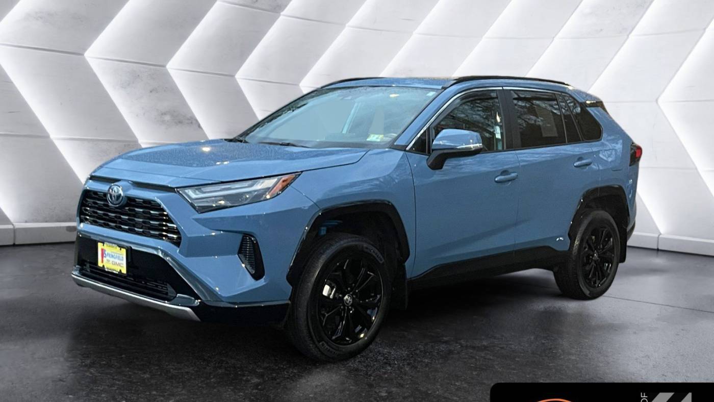 2024 Toyota RAV4 Hybrid SE — SUV — 12,645 mi — North Springfield, VT