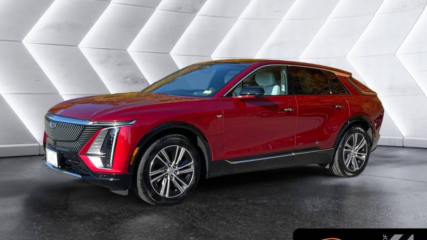 2024 Cadillac LYRIQ Luxury — SUV — 11,973 mi — North Springfield, VT