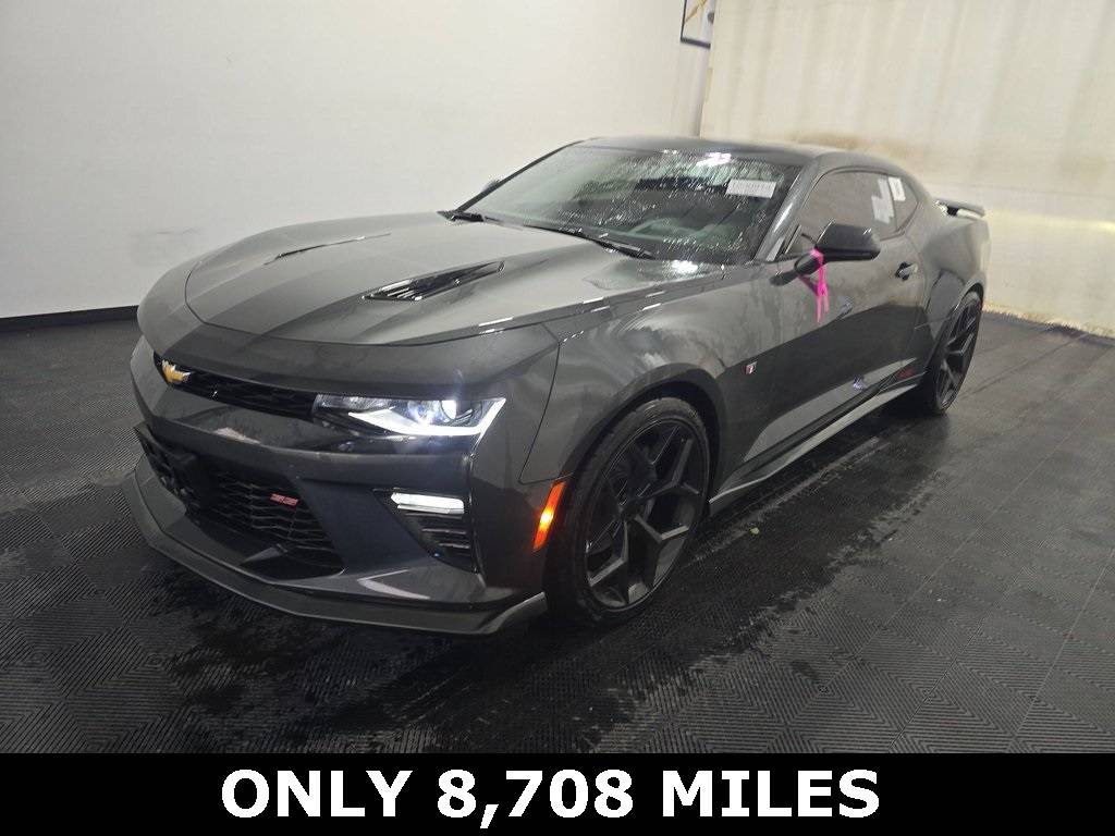 2017 Chevrolet Camaro 2SS — Coupe — 8,708 mi — St. Charles, IL