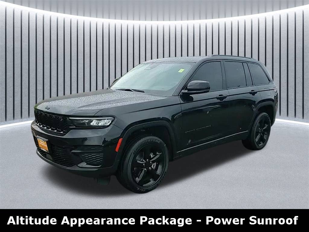 2022 Jeep Grand Cherokee Altitude — SUV — 37,111 mi — St. Charles, IL