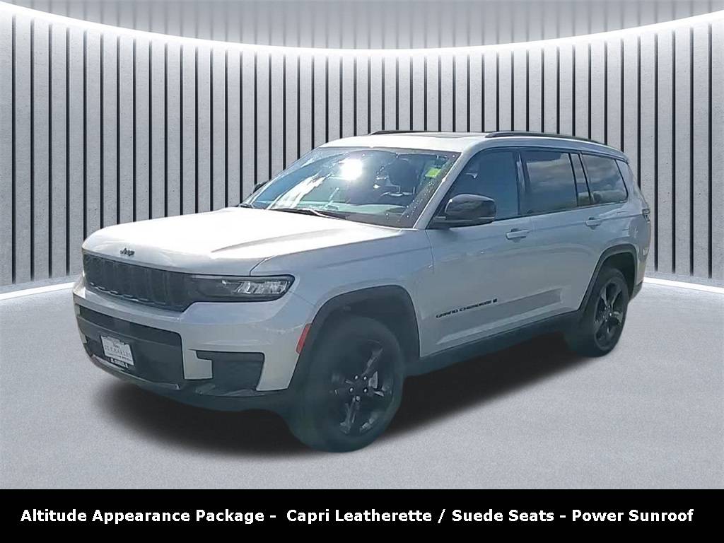 2023 Jeep Grand Cherokee Altitude — SUV — 64,580 mi — St. Charles, IL