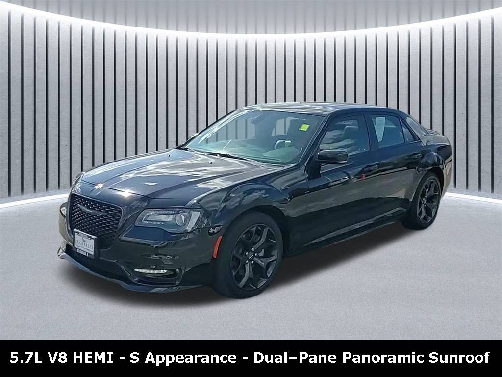 2022 Chrysler 300 S — Sedan — 28,936 mi — St. Charles, IL