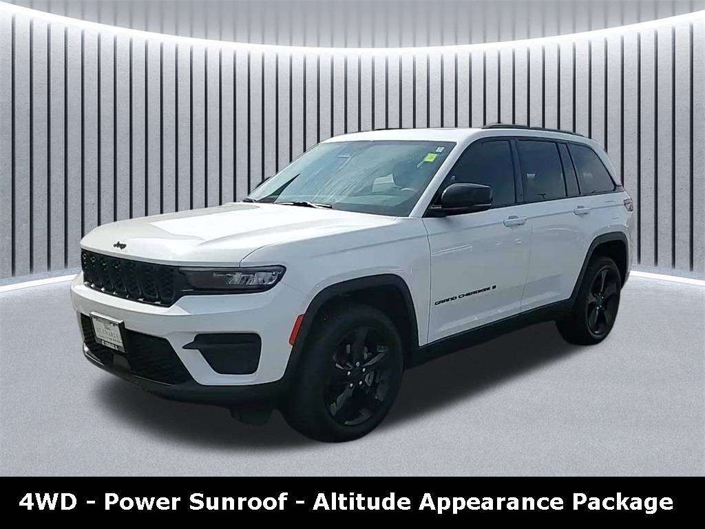 2023 Jeep Grand Cherokee Altitude — SUV — 90,630 mi — St. Charles, IL
