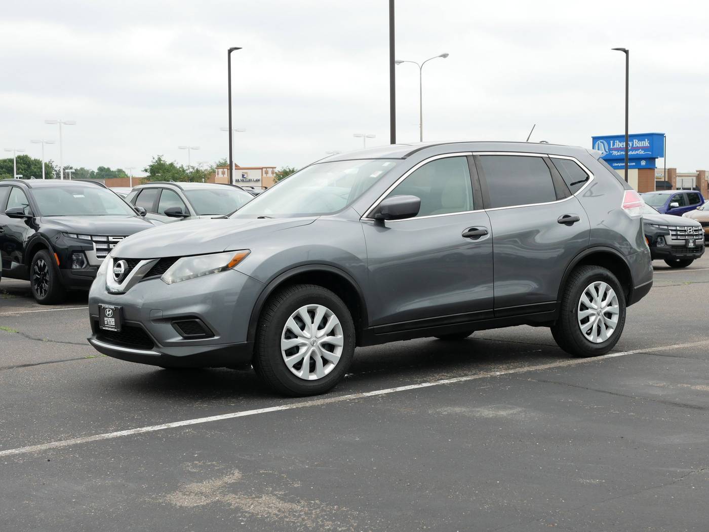 2016 Nissan Rogue SV — SUV — 143,226 mi — Waite Park, MN