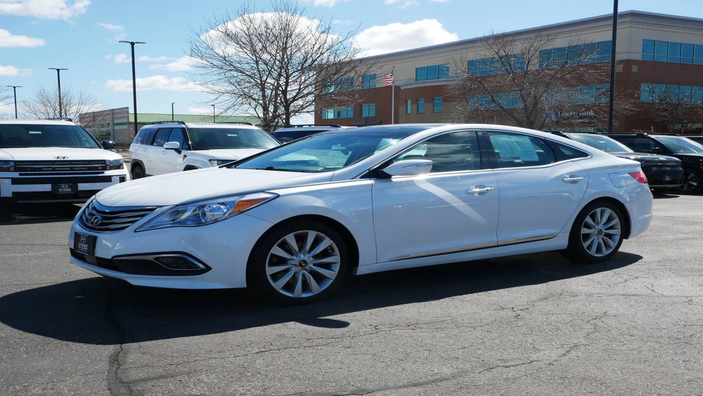 2017 Hyundai Azera Limited — Sedan — 63,097 mi — Waite Park, MN