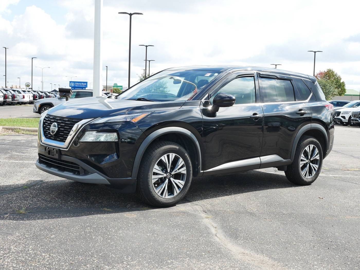 2021 Nissan Rogue SV — SUV — 105,544 mi — Waite Park, MN