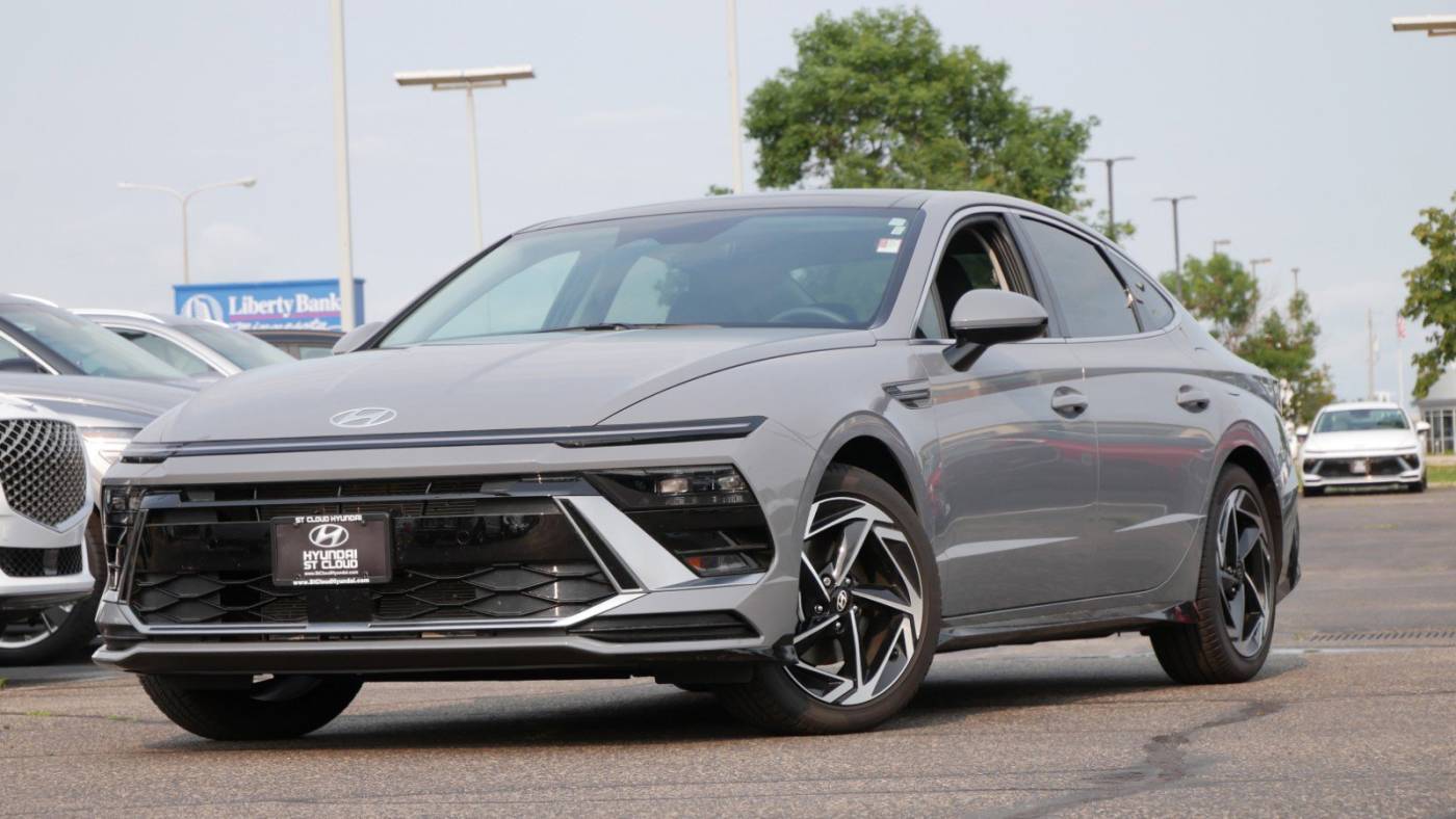 2024 Hyundai Sonata SEL — Sedan — 3,000 mi — Waite Park, MN