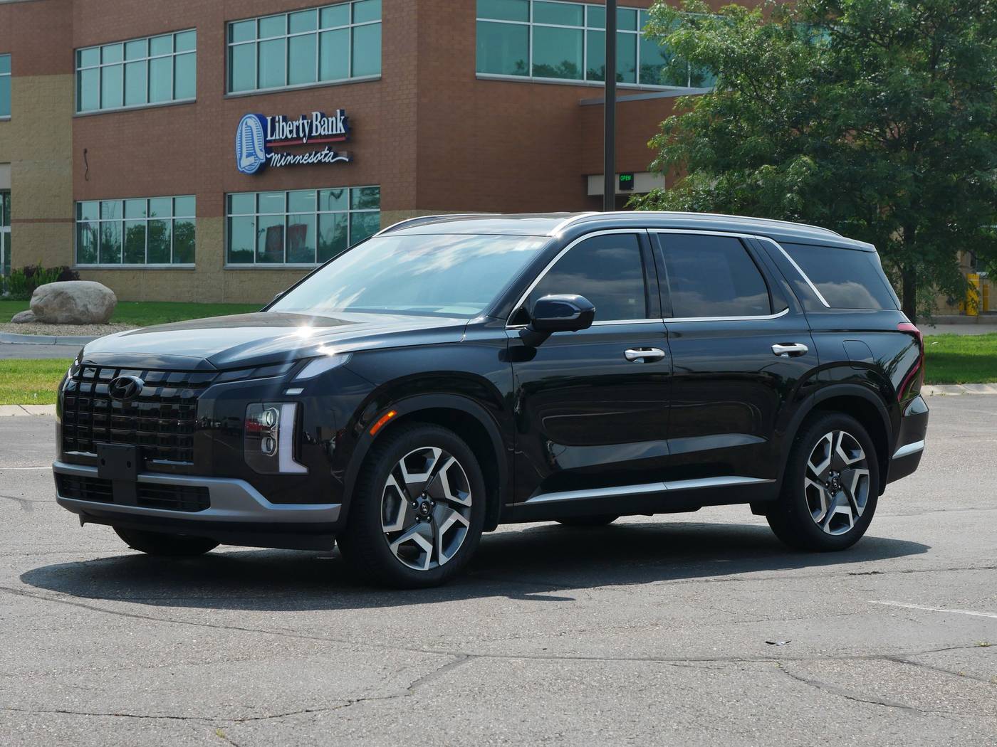 2023 Hyundai Palisade Limited — SUV — 21,341 mi — Waite Park, MN
