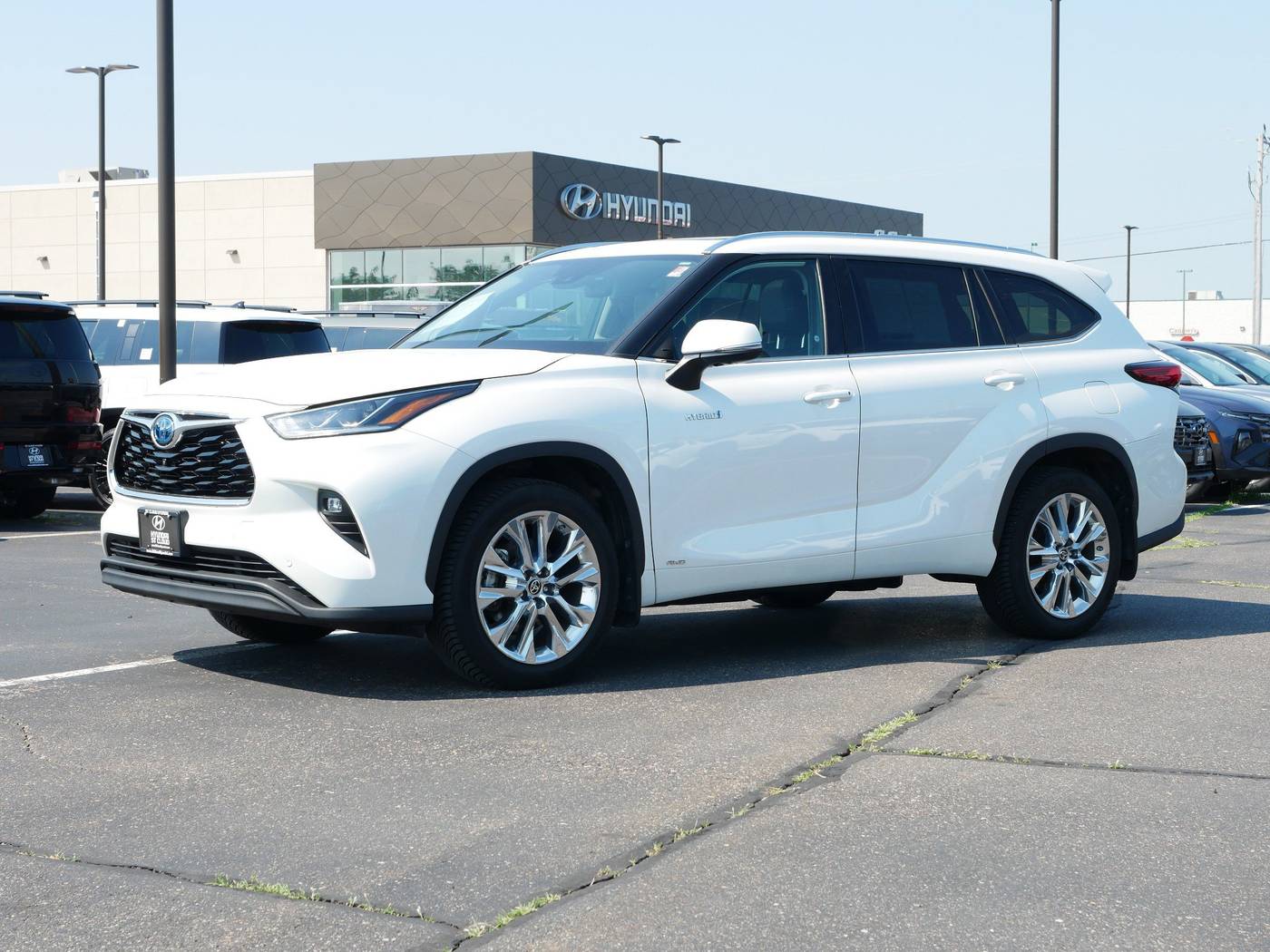 2021 Toyota Highlander Hybrid Limited — SUV — 56,076 mi — Waite Park, MN