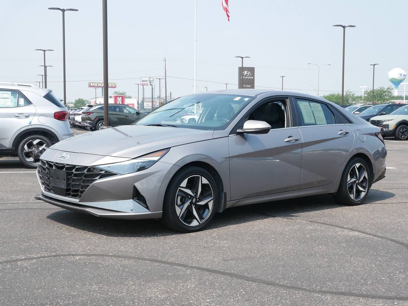 2022 Hyundai Elantra Hybrid Limited — Sedan — 31,507 mi — Waite Park, MN