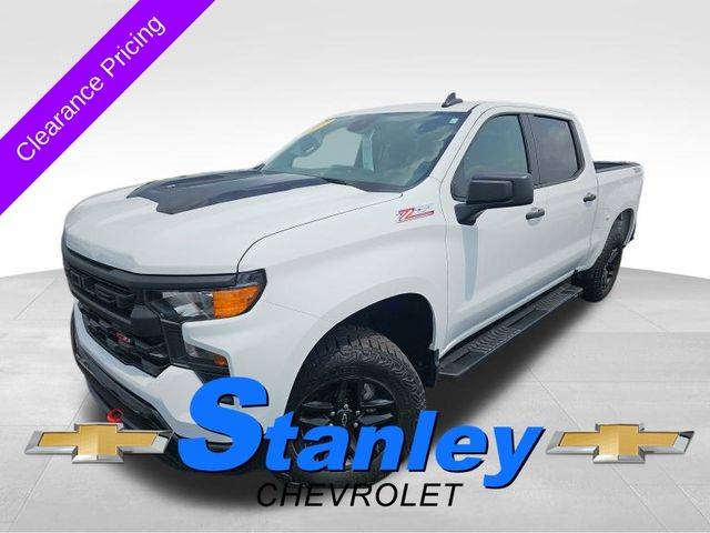 2023 Chevrolet Silverado 1500 Custom Trail Boss — Pickup Truck — 35,950 mi — McCordsville, IN