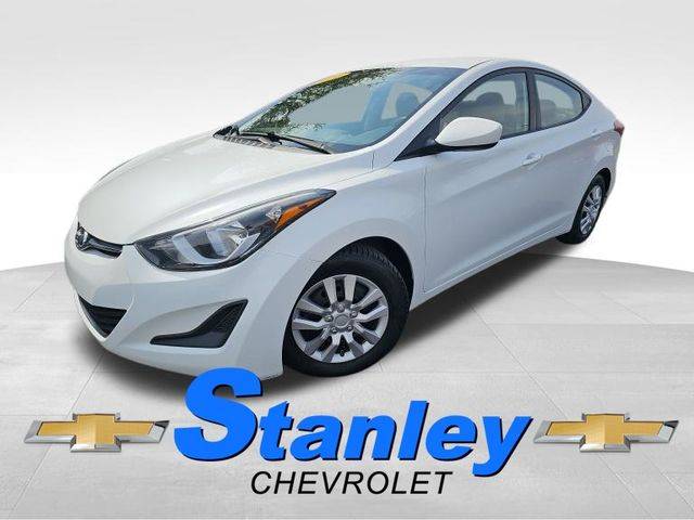 2016 Hyundai Elantra SE — Sedan — 83,100 mi — McCordsville, IN