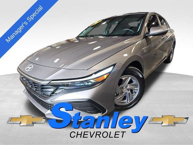 2024 Hyundai Elantra SE — Sedan — 3,328 mi — McCordsville, IN