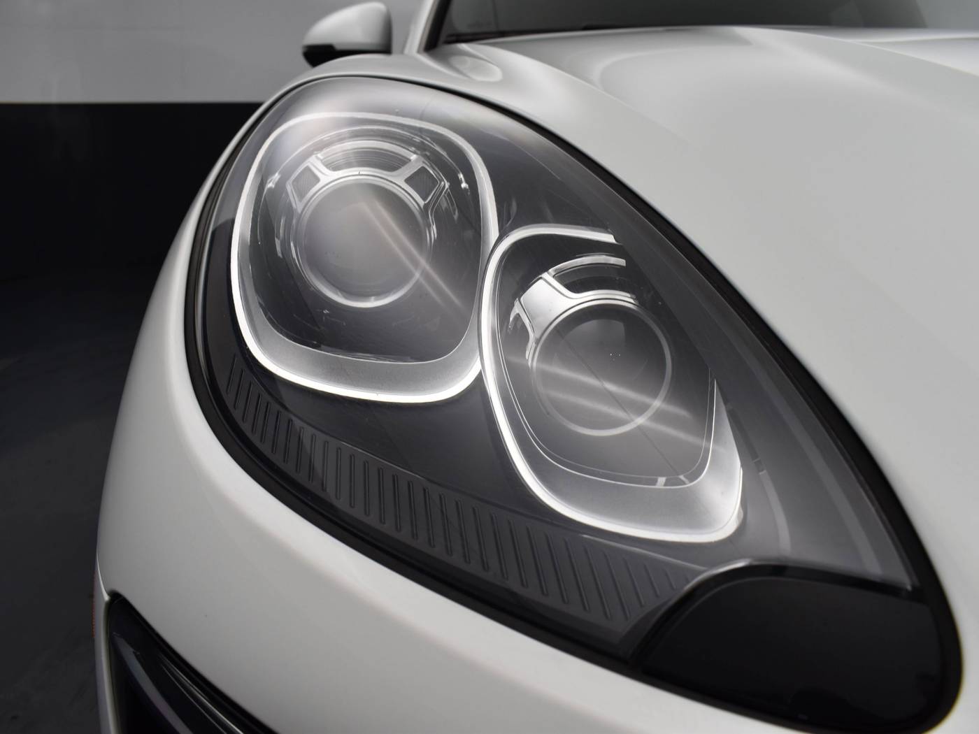 2018 Porsche Macan Standard — SUV — 82,358 mi — New Hyde Park, NY