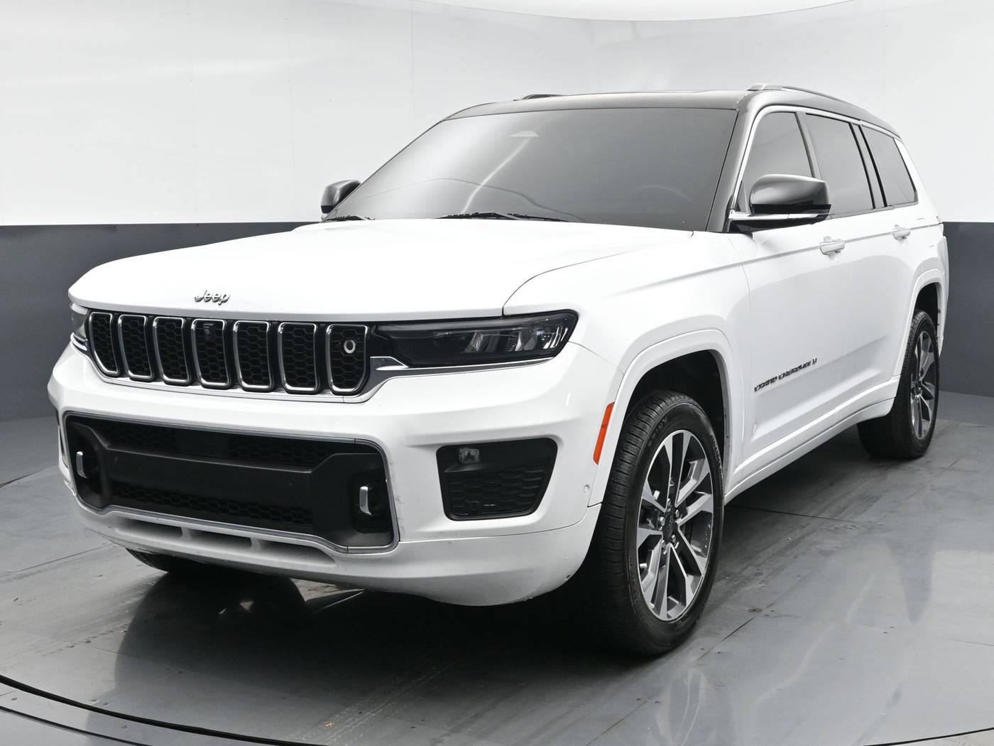 2022 Jeep Grand Cherokee Overland — SUV — 69,371 mi — New Hyde Park, NY